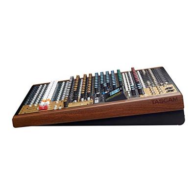 Tascam Model 16 16-kanaals mengpaneel - thumbnail