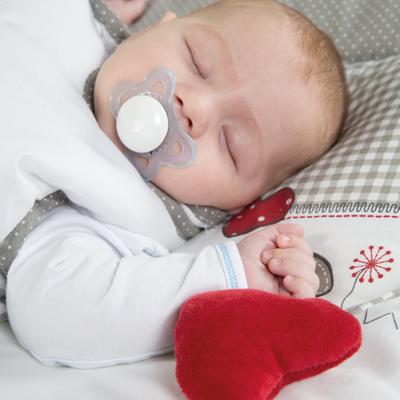 roba Babybed Room Bed 60 x 120 cm (Adam & uil, Wit) roba Babybed Room Bed 60 x 120 cm (Adam & uil, Wit)