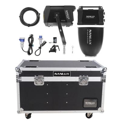 Nanlux Evoke 2400B Spot Light kit (flightcase & 45 graden reflector met zachte tas) Nanlux Evoke 2400B Spot Light kit (flightcase & 45 graden reflector met zachte tas)