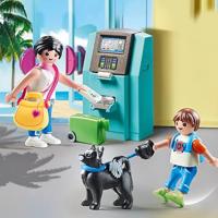 Playmobil® Family Fun 70439 vakantiegangers met geldautomaat - thumbnail