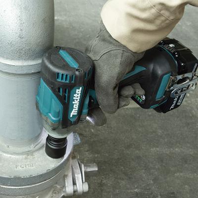 Makita dtw301rtj | accu slagmoersleutel | set | 18v | 2 x 5.0 ah accu en snellader | in mbox
