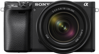 Sony α 6400 + SEL18135 MILC 24,2 MP CMOS 6000 x 4000 Pixels Zwart