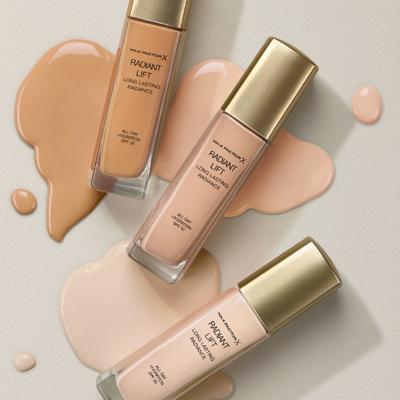Max Factor Radiant Lift 30 ml Pompflacon Crème 079 Honey Beige Max Factor Radiant Lift 30 ml Pompflacon Crème 079 Honey Beige