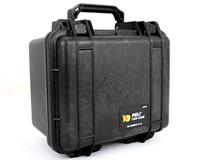 Peli 1300 Stootvaste Koffer Voor Elektronische En Optische Apparaten, Ip67 Waterdicht, Capaciteit: 6L, Gemaakt In De Vs, Met Aanpasbaar Plukschuim, Kleur: Zwart - thumbnail