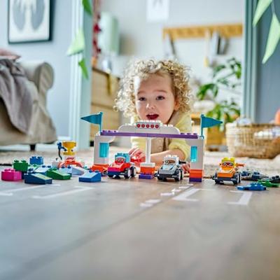 LEGO DUPLO F1 team racewagens en coureurs 10445 - thumbnail