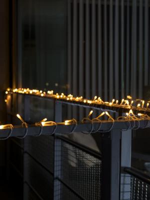 Micro LED lichtsnoer zwart met 120 warm witte lampen Micro LED lichtsnoer zwart met 120 warm witte lampen