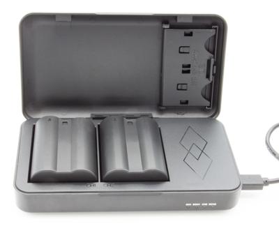 ChiliPower Powercase voor Nikon EN-EL15, EN-EL15b, EN-EL15c - Duo lader, powerbank en bewaarcase in 1 ChiliPower Powercase voor Nikon EN-EL15, EN-EL15b, EN-EL15c - Duo lader, powerbank en bewaarcase in 1