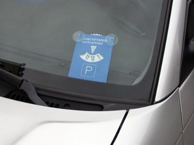 APA 30102 Parkeerschijf 11 cm x 15 cm Met zuignap