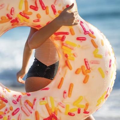 Intex Opblaasbare sprinkle heart donut - thumbnail