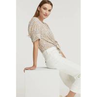 Peppercorn top Mae met all over print en plooien ecru - thumbnail