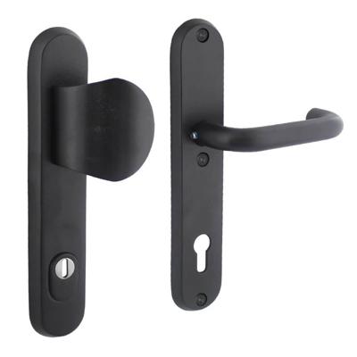 Intersteel | Veiligheidsbeslag met kerntrekbeveiliging | Voordeurbeslag | SKG3 | Profielcilindergat | Ovaal | Mat Zwart Intersteel | Veiligheidsbeslag met kerntrekbeveiliging | Voordeurbeslag | SKG3 | Profielcilindergat | Ovaal | Mat Zwart