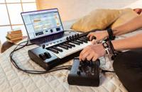 IK Multimedia Axe I/O One 1-in/3-out audio interface - thumbnail