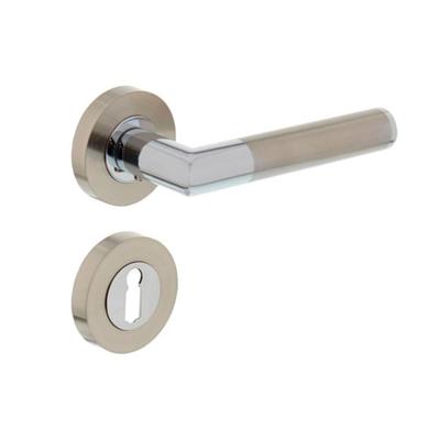 Deurkruk 1693 Bastian op rond rozet 7mm nokken met sleutelgat plaatjes chroom/nikkel mat