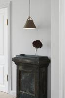 Grote beige hanglamp met leer &apos;Strap 27&apos; DFTP - thumbnail