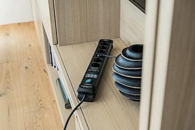 Brennenstuhl Premium-Line overspannings- beveiliging 26000A 6-voudig zwart 1,8m H05VV-F 3G1,5 - 1951160400 Brennenstuhl Premium-Line overspannings- beveiliging 26000A 6-voudig zwart 1,8m H05VV-F 3G1,5 - 1951160400