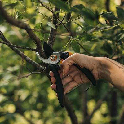 Fiskars Solid snoeischaar bypass M P321 - 1057162