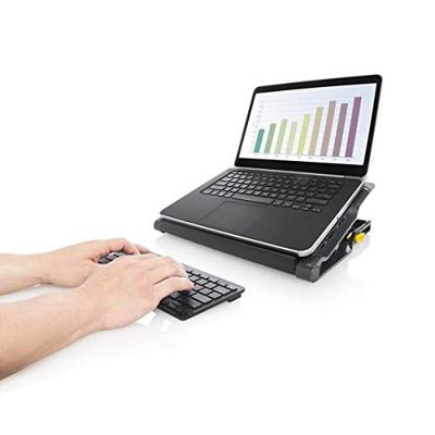 Targus Chill Mat© + with 4-Port Hub Targus Chill Mat© + with 4-Port Hub