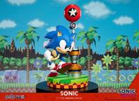 Sonic: Sonic the Hedgehog 11 inch PVC Statue - thumbnail