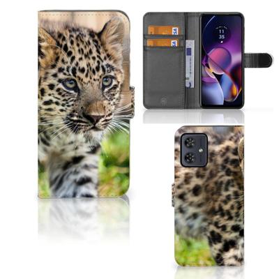 Motorola Moto G54 | Telefoonhoesje | Met pasjeshouder | Baby Luipaard