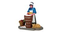Lemax washerwoman kerstdorp figuur type 2 Caddington Village 2017 - thumbnail