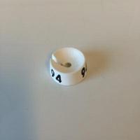 MB wit/zwart 94 voor op kledinghanger - thumbnail