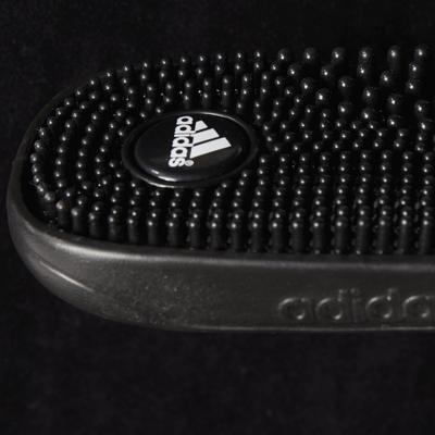 Adidas Adissage Slipper zwart wit Adidas Adissage Slipper zwart wit