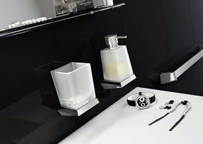 Glashouder Sapho Soul Hangend 8.8x13.6x8.6 cm Chroom Glashouder Sapho Soul Hangend 8.8x13.6x8.6 cm Chroom