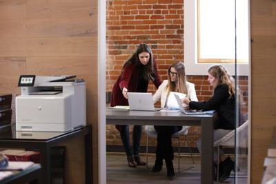 HP Color LaserJet Pro MFP M479fnw, Printen, kopiëren, scannen, fax, e-mail, Scannen naar e-mail/pdf; ADF voor 50 vel ongekruld HP Color LaserJet Pro MFP M479fnw, Printen, kopiëren, scannen, fax, e-mail, Scannen naar e-mail/pdf; ADF voor 50 vel ongekruld