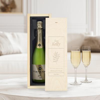 Wijn in gegraveerde kist - Vintense Blanc alcoholvrij Wijn in gegraveerde kist - Vintense Blanc alcoholvrij