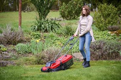 Einhell GC-EM 1000/32 Grasmaaier Elektrisch Instelbare trekstang, Instelbare maaihoogte 1000 W Snijbreedte max. 32 cm