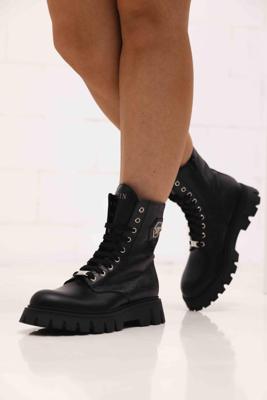 Philipp Plein Laarzen 79051 Dames/Kids Zwart - Maat 36 - Kleur: Zwart | Soccerfanshop Philipp Plein Laarzen 79051 Dames/Kids Zwart - Maat 36 - Kleur: Zwart | Soccerfanshop