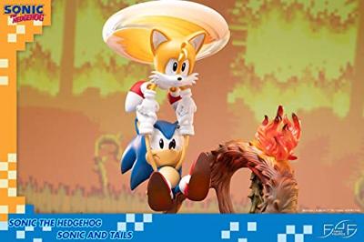 Sonic the Hedgehog: Sonic and Tails 20 inch Statue Sonic the Hedgehog: Sonic and Tails 20 inch Statue