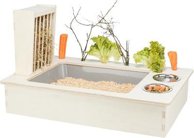 TRIXIE VOEDERSTATION MET VOERBAK / WATERBAK / HOOIRUIF HOUT NATUREL 70X47X41 CM TRIXIE VOEDERSTATION MET VOERBAK / WATERBAK / HOOIRUIF HOUT NATUREL 70X47X41 CM
