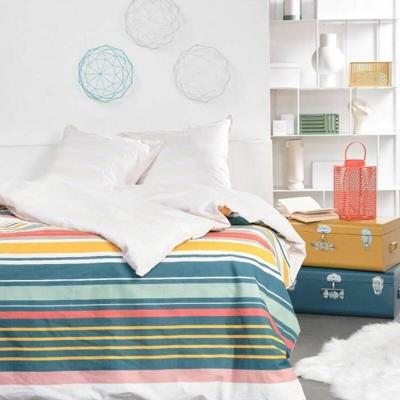 Beddengoedset - VANDAAG - Sunshine - 11.23 gestreepte print - 2 personen - 220 x 240 cm - 100% katoen 57 draden Beddengoedset - VANDAAG - Sunshine - 11.23 gestreepte print - 2 personen - 220 x 240 cm - 100% katoen 57 draden
