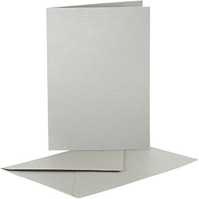 https://www.cchobby.nl/parelmoer-kaarten-en-enveloppen-afmeting-kaart-10-5x15-cm-afmeting-envelop-11-5x16-5-cm-zilver-10-set-1-doos