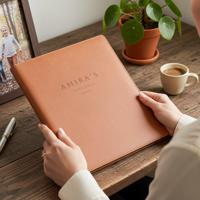 Schrijfmap - Bruin - Gegraveerd vegan leer - thumbnail