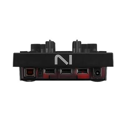 Native Instruments Traktor Kontrol X1 MK3 DJ MIDI-controller