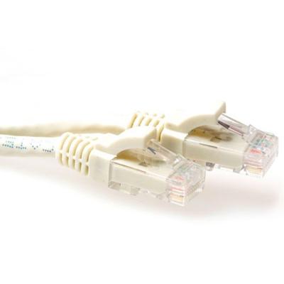 ACT IB3203 U/UTP CAT6A Patchkabel | Snagless | RJ45 Connectoren | Ivoor | 3 meter