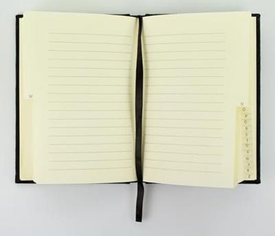 Kangaro k-5106 alfabetboek a6 a-z linnen hard cover zwart, 208 pagina&apos;s, leeslint, elastiek