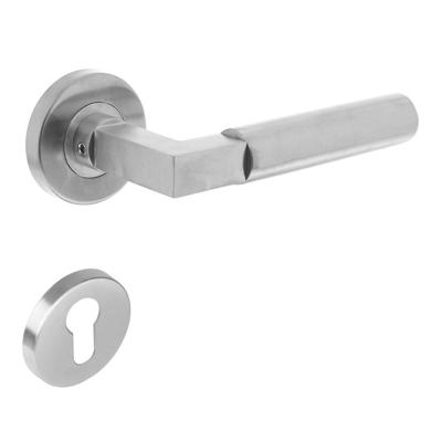 Deurkruk 0379 Bau-stil op rozet rond staal met 7mm nok met profielcilindergat plaatjes RVS