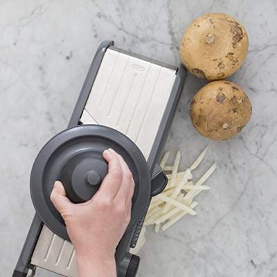 OXO Good Grips Mandoline - Groentesnijder - Keukensnijder - Good Grips - Basis Chef 2.0 Steel