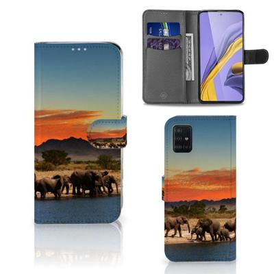 Samsung Galaxy A51 | Telefoonhoesje | Met pasjeshouder | Olifanten Samsung Galaxy A51 | Telefoonhoesje | Met pasjeshouder | Olifanten