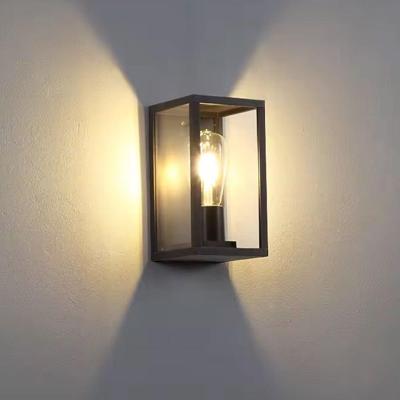 Industriële LED Wandlamp - Excl. E27 lichtbron - IP44 - Helder glas - Zwart