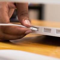 Twelve South MagicBridge - Tastatur - Bluetooth Toetsenbordbedekking - thumbnail