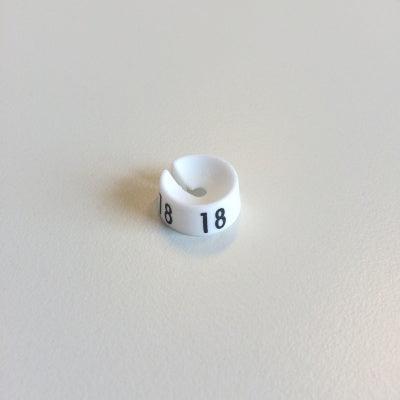 MB wit/zwart 18 voor op kledinghanger