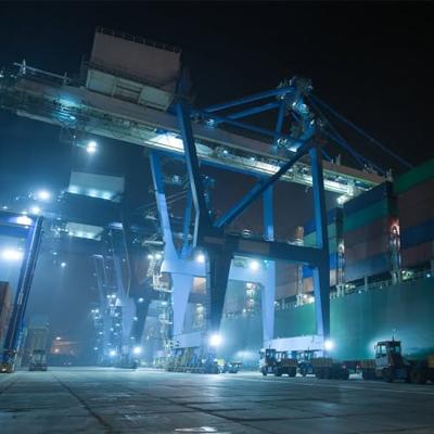 Luxor LED Breedstraler - 150 watt 24.000 Lumen (160lm/W) - Anti-verblinding - IK06 - 6400K daglicht wit - IP65 waterdicht - LED Schijnwerper