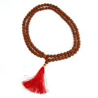 Mala Rudraksha met rode kwast - 108 kralen - thumbnail