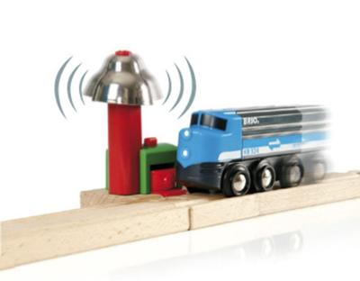 BRIO World - Magnetisch belsignaal baan