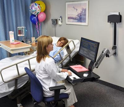 Ergotron StyleView® Sit-Stand Combo Monitor-wandbeugel 1-voudig 25,4 cm (10) - 61 cm (24) Zwart, Aluminium In hoogte verstelbaar, Toetsenbordhouder,