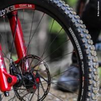 Schwalbe Maxxis buitenband dissector exo tr 27.5 x 2.40 zw vouw - thumbnail